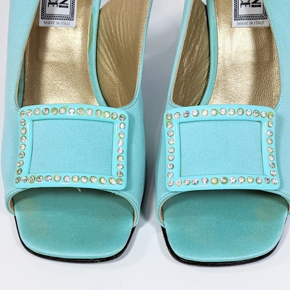 VINTAGE Gianni Versace Mint Green Silk Pumps - Picture 5 of 8